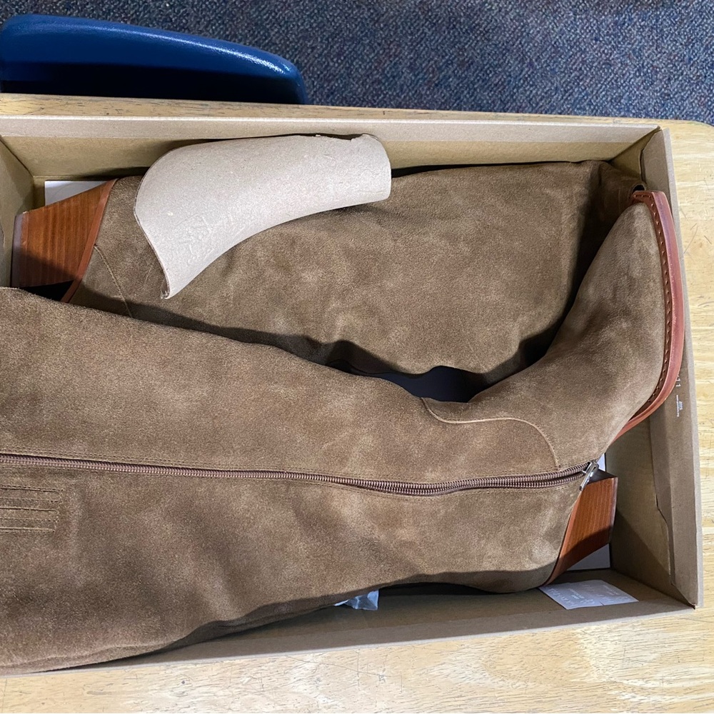 Dolce Vita “Raj” brown suede wide calf boots. Worn once too big for me. Size 8